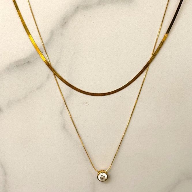 Doppellagige italienische Kettenhalskette mit 18K Goldbeschichtung mit Zirkonstein