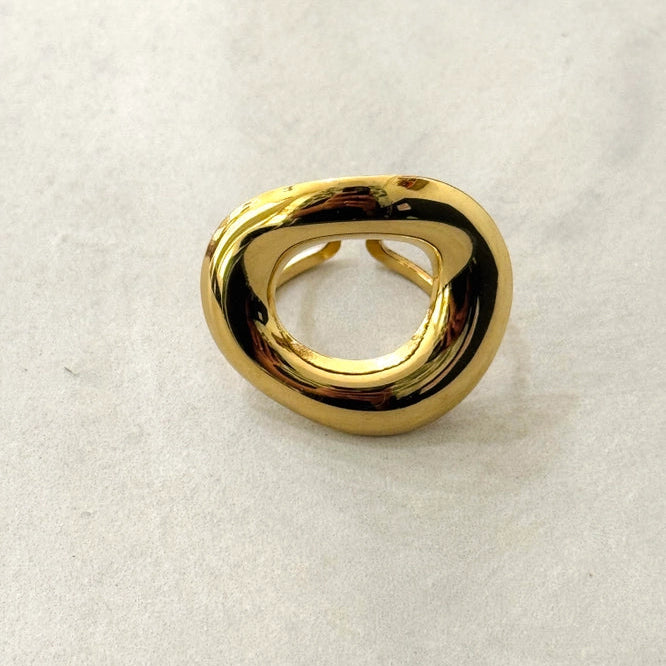 Flüssiger Kreis Ring Gold mit 14K Goldbeschichtung Vergoldung