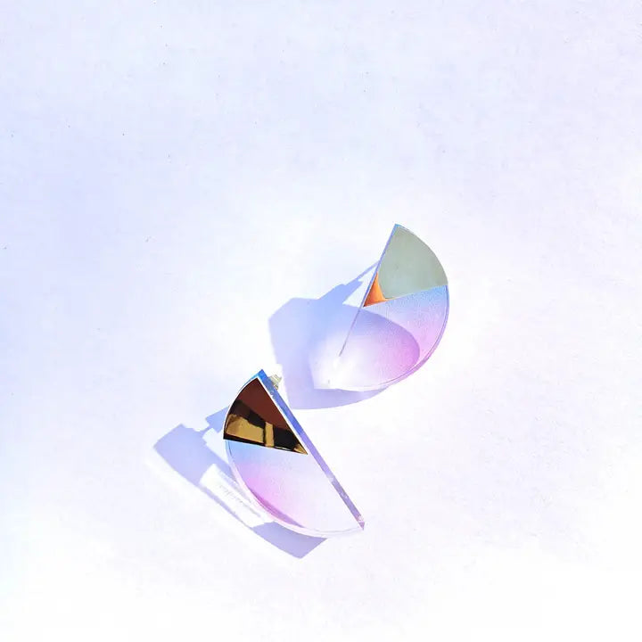 Cel's Halbkreis-Ohrringe mit Farbverlauf und Gold
