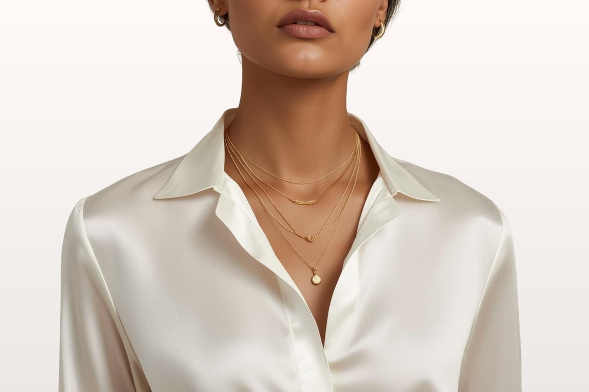 Ketten Layering Guide: So kombinierst du mehrere Halsketten ohne Chaos